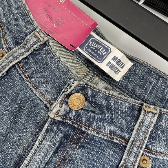 NWT LEVI STRAUSS SIGNATURE MID RISE BOOT CUT SIZE 12 MISSES - Picture 4 of 4